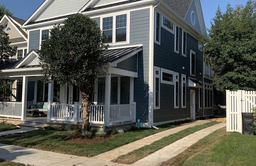 Country Club Estates House | New 2019 -6Bed/6 1/2Bath House 3 1/2 Blocks To Beach - Fri To Fri Rentals