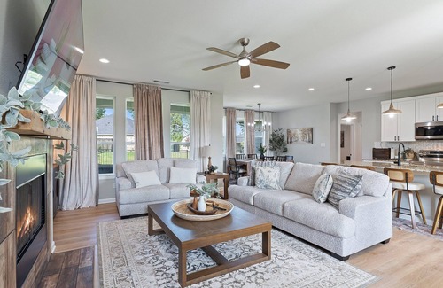 Rockwall House | New 2024 Luxe Rockwall Retreat Minutes to Lakes, Downtown & Shops!