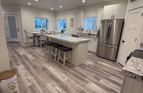 Richfield House | NEW 2025 3-bedroom 2.5 bath twin home in Richfield Utah with 2 car garage