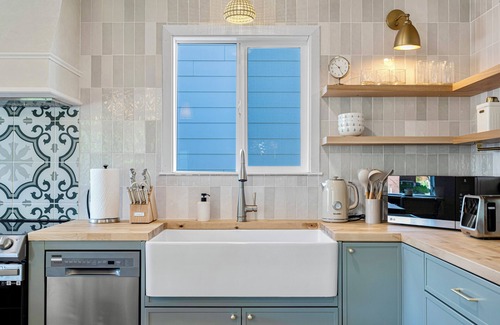 Ballard Apartment | NEW 2BD Trendy Suite with Free Parking and AC