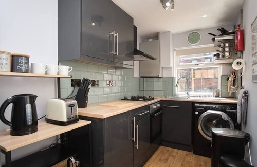 Loughborough House | NEW 2BD Victorian Terraced House Loughborough