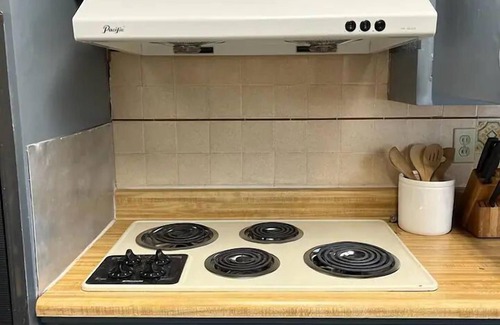 Richmond Annex House | New 2BR Home w Parking Laundry in 580-80