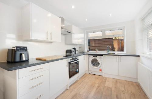 Ashington House | NEW! 2BR in Rowlington Terrace