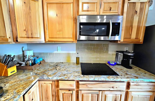 Upper Lake House | New 2BR Lake House on Blue Lakes-Private Dock, Large Patio, Fire Pit & Kitchen