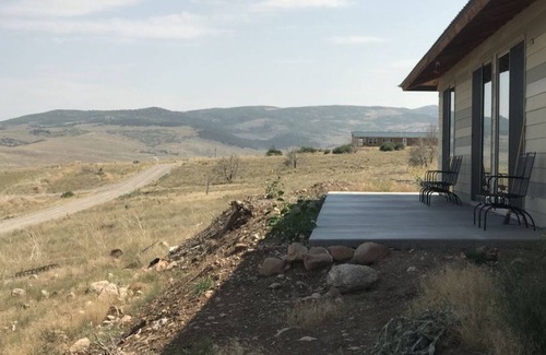 Fairview Cabin | New 3 Bed, 2 Bath Cabin in Scenic Indianola Valley