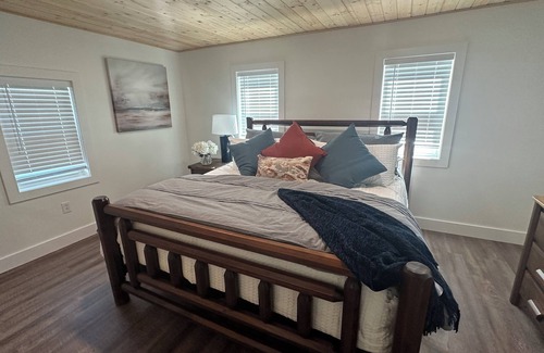 Duncansville Other | NEW! 3-bed farmhouse in Duncansville w AC, WiFi. Close to Blue Knob Ski Resort