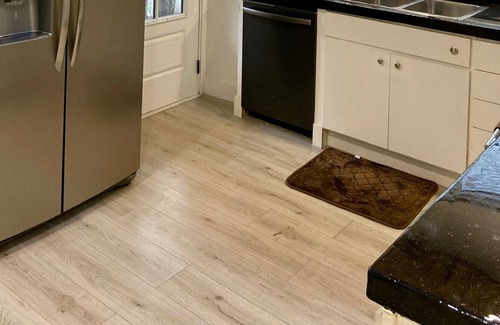 Babe Denny House | New 3 BEDROOM/ 2.5 BATH Home, downtown Indianapolis with FREE PARKING