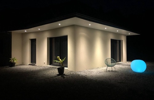 La Brionne House | New 3-bedroom bungalow with private parking