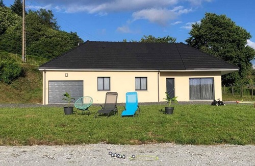 La Brionne House | New 3-bedroom bungalow with private parking
