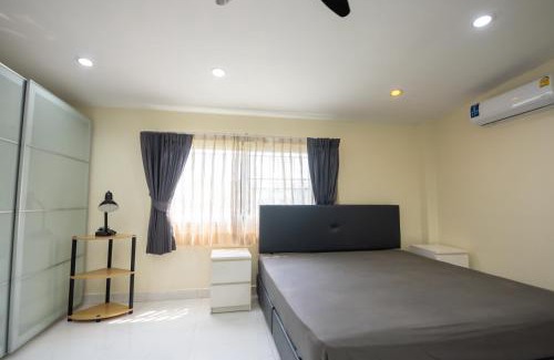 Phra Khanong Nuea Apartment | New 3 Bedroom Duplex apartment - BTS Phra Khanong