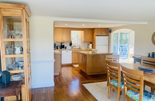 West Hyannisport House | NEW 3 BEDROOM 2 BATH IN WEST HYANNISPORT, WALK TO LITTLE BEACH, COMES WITH LANDLORD BEACH PASS.
