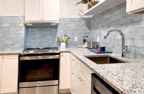 Morehead City Apartment | New 3 BR/2 bath Suite. Near Historic Beaufort. Kitchen, W/D, extras! No stairs.