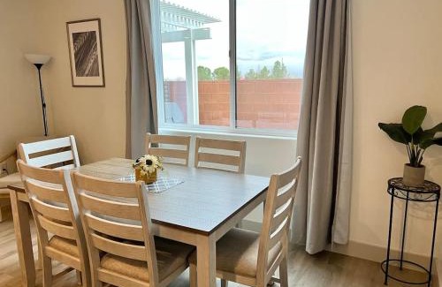 Santa Clara House | New 3 BR Townhome -Private Patio Heated Pool-31