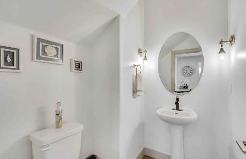 Santa Clara House | New 3 BR Townhome -Private Patio Heated Pool-31