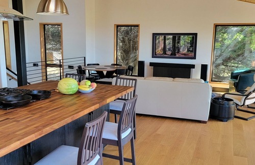 Sea Ranch House | NEW 3BR/3Bath Ocean Views 2-min walk to Bluff Trail Close to Town