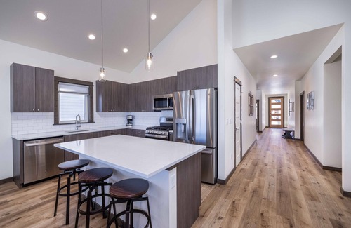 Four Corners Condo | New 3BR condo in Bozeman w/mtn views and trails