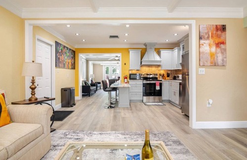 Poinsettia Heights House | NEW 3BR home with heated pool and tropical garden