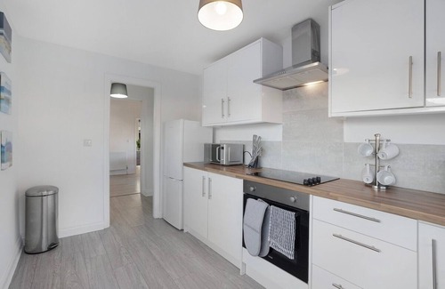 Stockton-on-Tees House | New! 3BR in Colchester Free Wifi