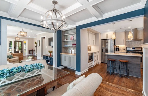 East Side House | New 4 BR Bungalow Close to Everything Atlanta All 5 Star Reviews