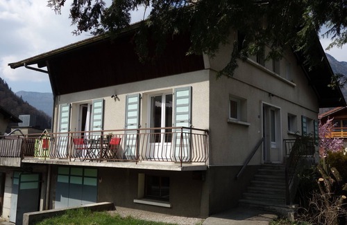 Thones Apartment | New 4 * Cozy apartment in house between Lake Annecy & Stations des Aravis