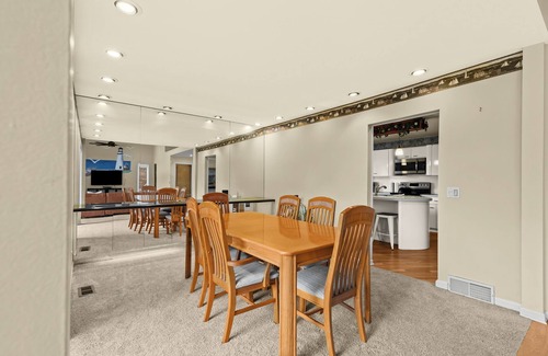 Harrison House | NEW! 4BR | Indoor Pool on the Bay in Boat Town USA