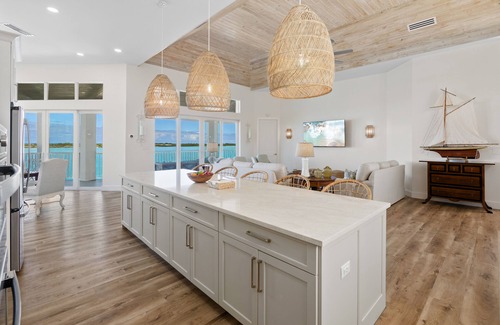 Hartswell House | New 5 BR Luxury Home with Dock, Pool, Spa & Beach on Moriah Harbour