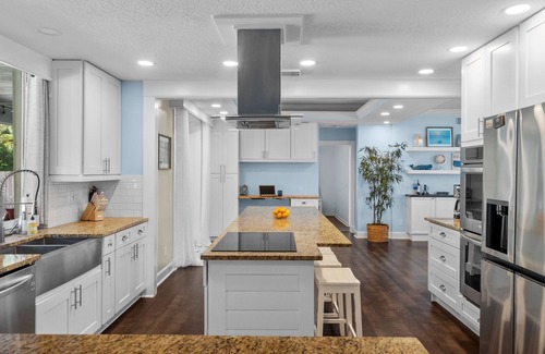 Hobe Sound House | NEW! 50% discount Jan. monthly rental. Close to Beach, Golfing, Shopping, Dining