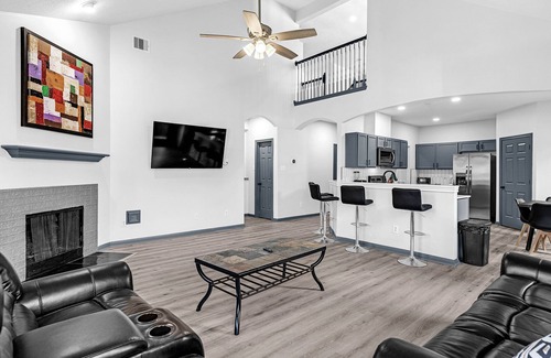 Barker House | New 5BR/2.5 Ba. Hwy6/Copperfield/cypress