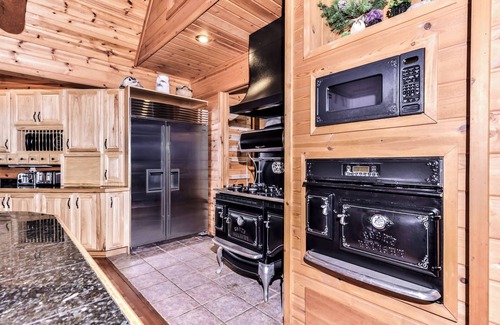 Three Lakes House | NEW! 6 Bedroom Log Home on the Three Lakes Chain of Lakes