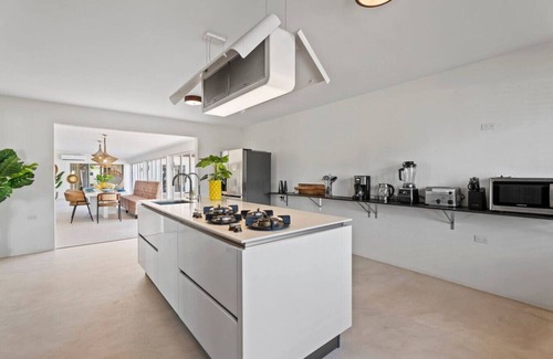 Santa Cruz House | NEW - 6BR 4BA Big Villa - Casibari Residence
