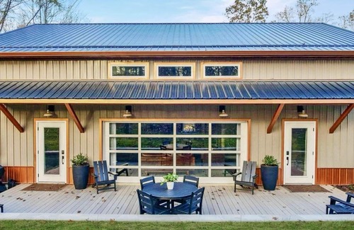 French Lick House | New 6BR Retreat by Patoka Lake Sleeps 14, Fire Pit
