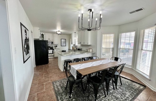 Marion House | NEW! 901 Country Charm - Minutes from Memphis, TN!