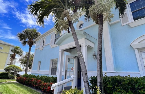 Coquina Key Condo | NEW! A Taste of Paradise @tnzwaterside