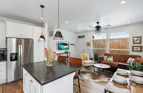 Santa Ana Heights House | NEW! Across from Sportspark Central AC Racketball