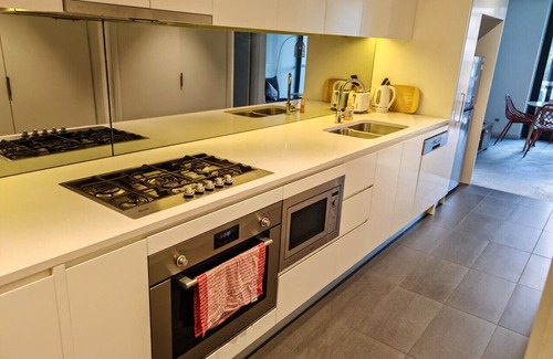 Wentworth Point Apartment | New! Adorable One Bedroom Apt in heart of WWP