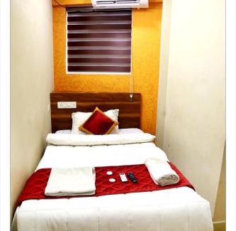 Ernakulam South Hotel | New Aliyans Hotel & Restaurant