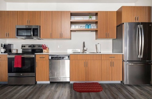 Traverse City Condo | *NEW* Amazing First Floor Condo Near Downtown TC