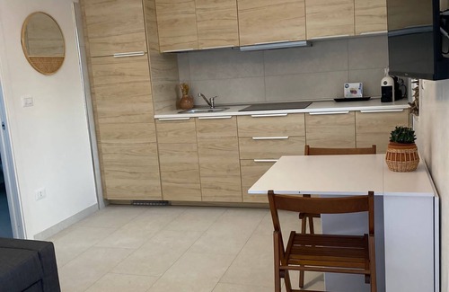 Torre Santa Sabina Apartment | New and comfortable apartment 500m from the beach!