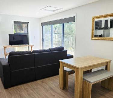 Wellington Apartment | New and Fabulous, City Fringe Bliss!