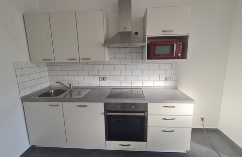Bodesce Apartment | New and fully equipped air-conditioned modern studio surrounded by green