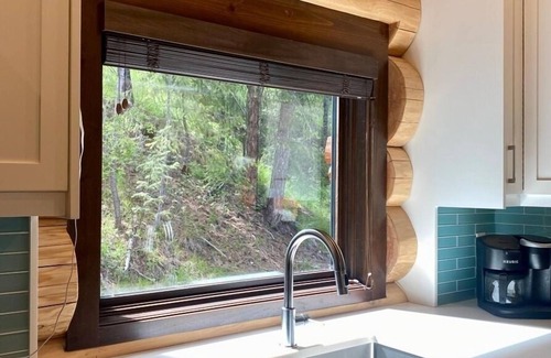 East Kootenay Cabin | New and modern cozy cabin near Kimberly!