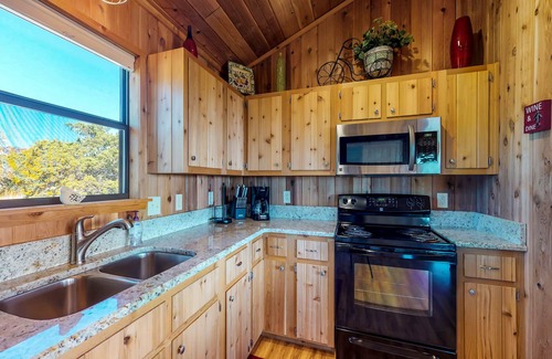 Blanco Cabin | New and secluded wine country getaway just 10 miles from the heart of Blanco