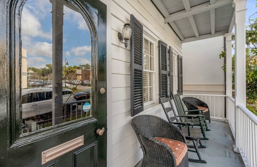 The Point Apartment | NEW! Antique Charm: Downtown Beaufort Home