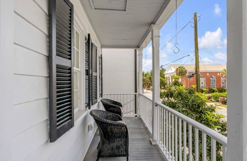 The Point Apartment | NEW! Antique Charm: Downtown Beaufort Home