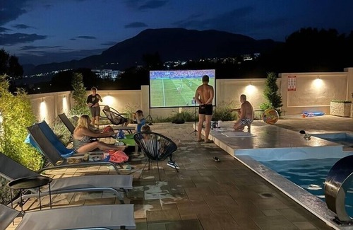 Utjeha Apartment | NEW! Apartment 1 with Pool in Bar, Montenegro