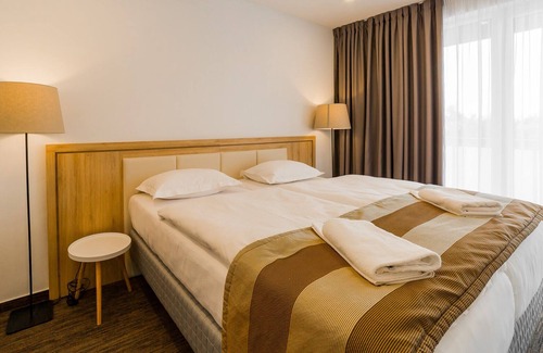 Senec Apartment | New apartment by the Sunny Lakes suitable for business trips or vacation rentals