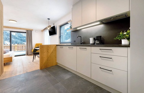 Fleres Apartment | New: Apartment 'Chalet Tribulaun - Apt 2' with Mountain View, Private Terrace and shared Sauna