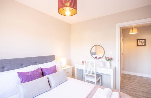 Dorking Apartment | New Apartment - Free Electric Car Charging