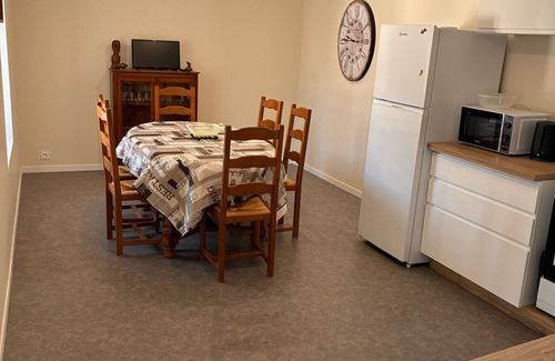 Ecueille Apartment | New apartment in Ecueillé center with 3 bedrooms