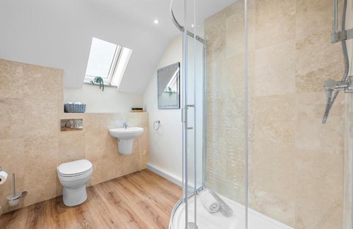 Priors Marston Apartment | New Apartment in Stockton, sleeps 4, Free WIFI